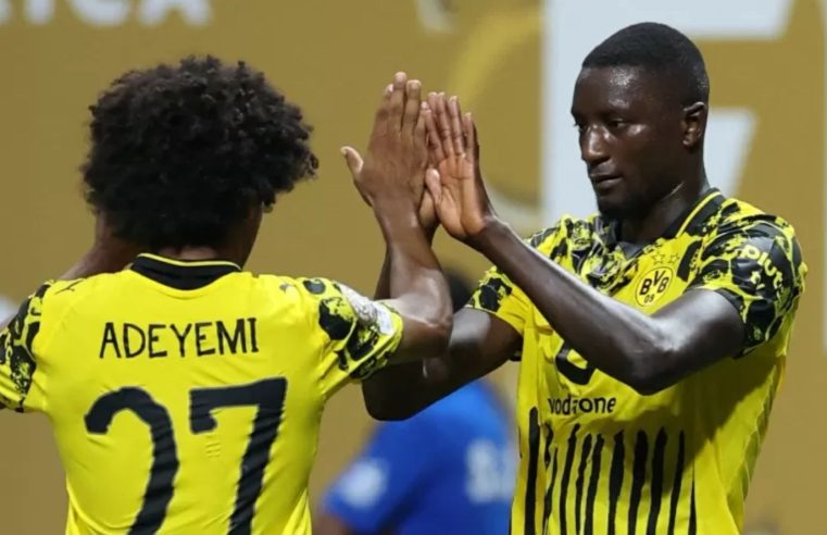 Borussia Dortmund vence o Monterrey por 2 a 1 e completa quartas contra Real Madrid