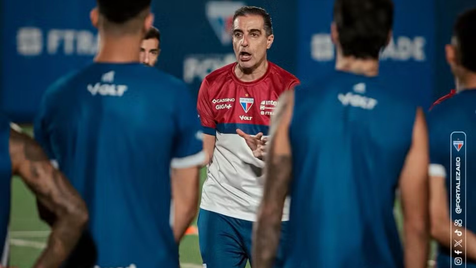 Fortaleza anuncia contratação do técnico Renato Paiva, ex-Botafogo