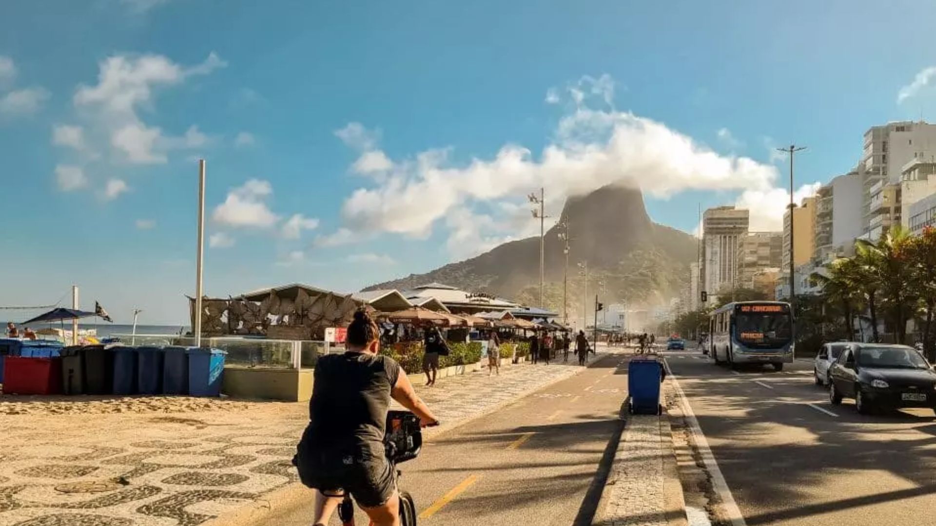 Vereador propõe faixa exclusiva para ciclistas na orla do Rio aos domingos e feriados após aumento de acidentes em 702%